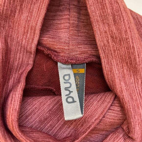 PYUA/ woman’s/ long sleeve/ cross over neck/ performance fabric, size S - Picture 7 of 13